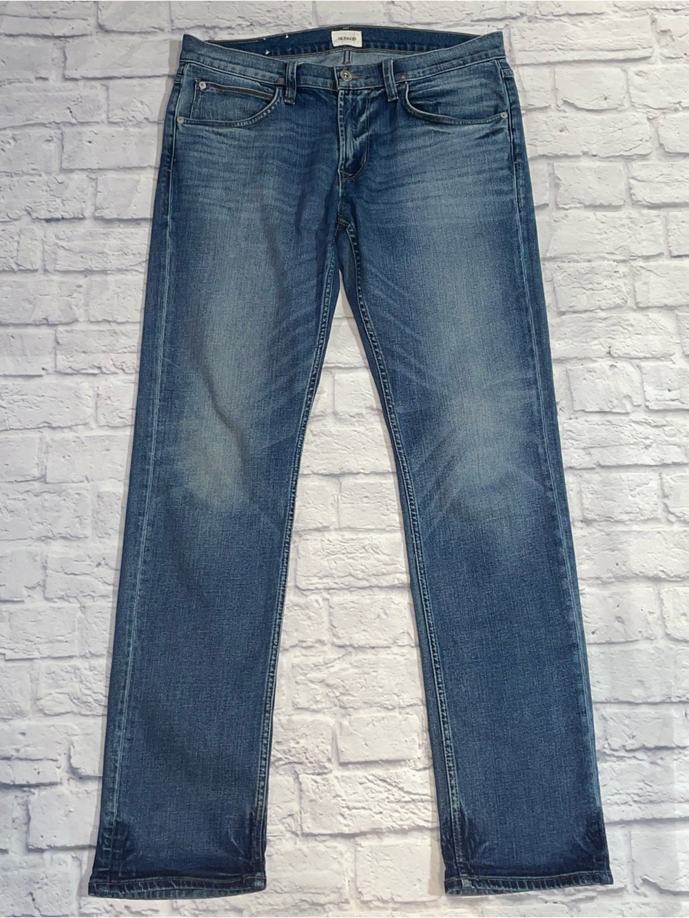 Hudson Jeans Byron 5 Pocket Slim. Size 33